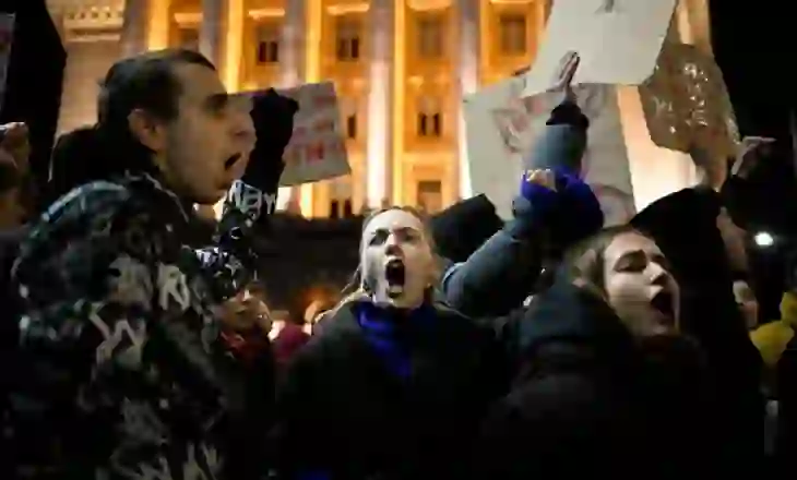 “Boll korrupsionit dhe vjedhjes”, protesta masive në Bullgari