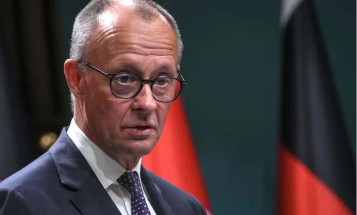 “Boll me fjalë”, kancelarit Merz i soset durimit: T’i ngrijmë asetet ruse, ta bëjmë fakt