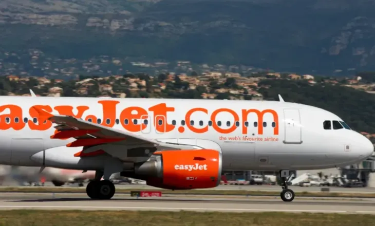 Botë e çuditshme, habiten pasagjerët/ Ndërron jetë e moshuara pak para fluturimit, familjarët tentuan ta “maskonin” si të gjallë: Po fle gjumë