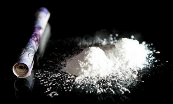 Britani/ Djali i një oficeri policie shqiptar dënohet me burg pasi u kap me drogë