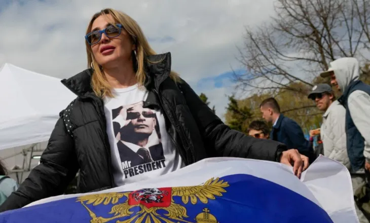 Britania shkurton ndjeshëm fondet kundër ndikimit rus dhe dezinformimit në Ballkanin Perëndimor