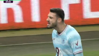 Broja e bën “sefte” dhe shpëton Brunley-n nga humbja. Man. City nuk fal në shtëpi dhe rikthehet në krye (video)