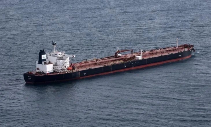 Brukseli shton emra të rinj në listën e zezë në paketën e re të sanksioneve kundër Rusisë