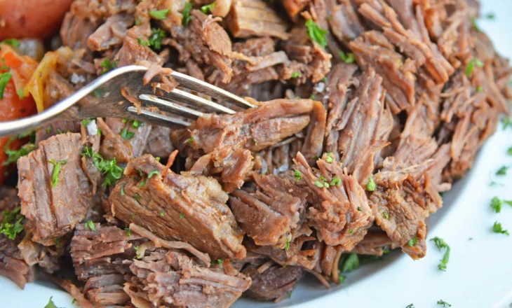 Çfarë i Ndodh Trupit kur Konsumoni Shumë Mish