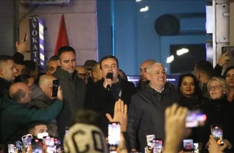 Çfarë shkruajnë mediat e huaja për fitoren e LVV-së?