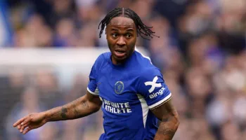 Chelsea “shpëton” nga Raheem Sterling, dy ekipe të Premier League në garë për sulmuesin