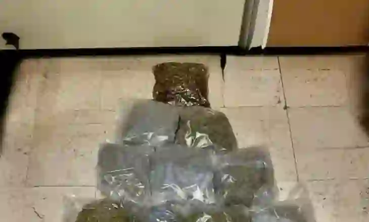 Çifti shqiptar kapet me 20 kg drogë/ Në makinë edhe fëmija 2-vjeçar, si u zbuluan nga policia italiane