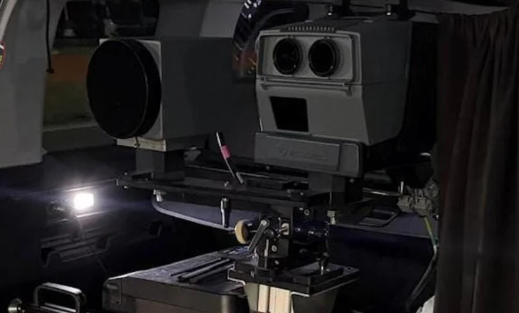 “Çmenduri” në Unazë, radari kap shoferin më 244 km/h, Policia apel: Rrezik ekstrem, respektoni rregullat e qarkullimit!