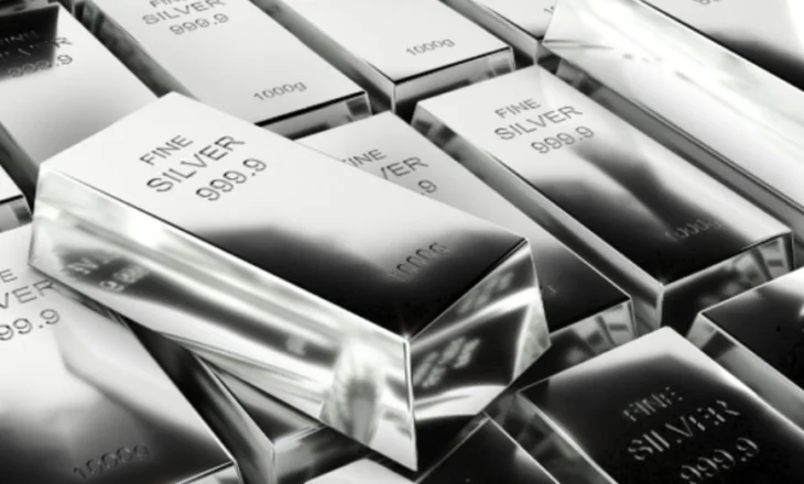 Çmimi i argjendit arrin në rekord, “sfidon” edhe arin