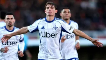 Como spektakël ndaj Lecce. Paz magjik, Vojvoda dy asiste. Torino befasohet në shtëpi (video)