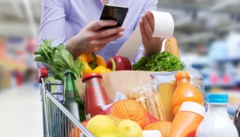 Darka e fundvitit më e shtrenjtë se vitet e kaluara/ Ekspertët alarmojnë: Shteti të zgjohet, tregtarët po abuzojnë