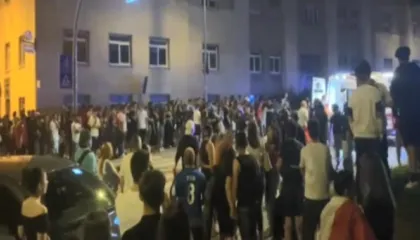 Dënohet me 12 vite burg shqiptari në Itali, plagosi me thikë dy persona pas ndeshjes së futbollit. Dyshohet se..