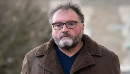 Dënohet me burg përjetë “doktor vdekja”! Mjeku helmoi 30 pacientë, 12 prej tyre vdiqën