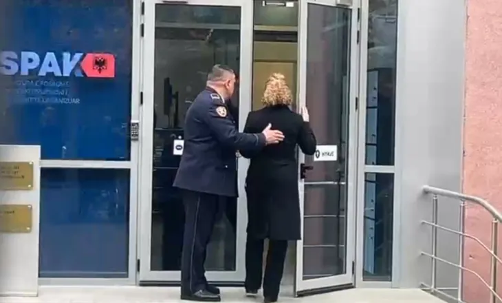 Deputetja e PS, Olta Xhaçka paraqitet në SPAK