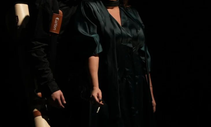 “Det i thellë blu” vepër e dramaturgut Terence Rattigan në skenën teatrore