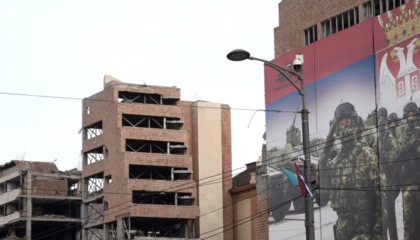 Dhëndri i Trump iku, por beteja për Shtabin e Përgjithshëm në Serbi vazhdon