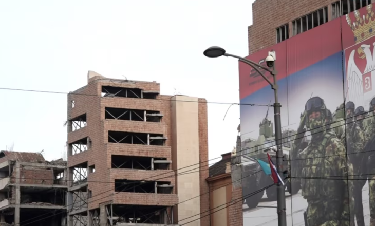 Dhëndri i Trump iku, por beteja për Shtabin e Përgjithshëm në Serbi vazhdon