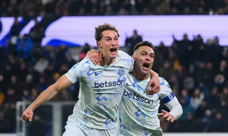 “Dhuratë” nga Gjimshiti, Inter e mbyll vitin me fitore dhe në krye (video)