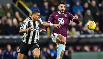 Dhuroi një asist me kokë, notë pozitive për Brojën, “bomberi” kuqezi fiton Burnley (VIDEO)