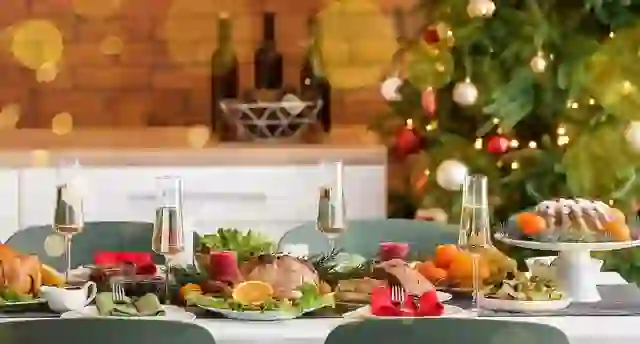 Dieta: Si të shkosh te tryeza e festave më e lehtë, më energjike dhe pa fryrje