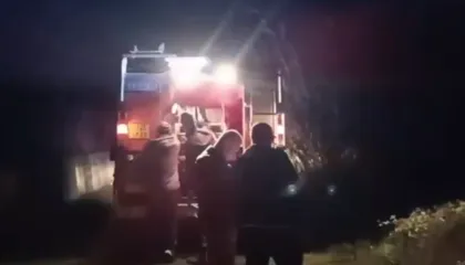 Digjet banesa në Fier, dyshohet për zjarr të qëllimshëm