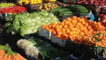 Diktuan çmimet deri në 115% më të larta, Autoriteti i Konkurrencës gjobit 6 kompani fruta-perimesh