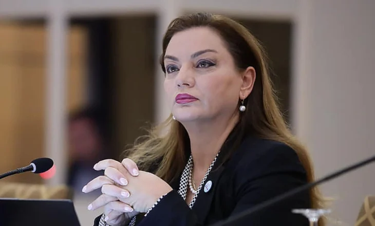 Dikush ishte spiuni që vendosi çimka/ Albana Vokshi tregon çfarë ndodhi në Kamzë mes Nokës dhe Aliajt