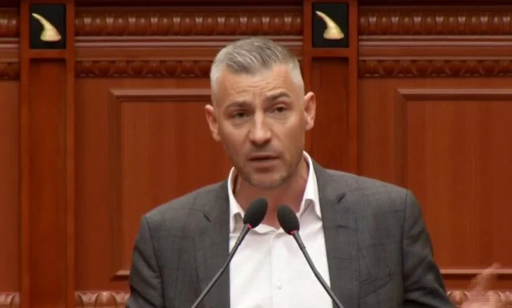 “Do t’ju pështyjnë njerëzit rrugës”/ Seanca plenare, Nallbati: Taksat e shqiptarëve, s’janë për ‘vrimat’ që hap Belinda