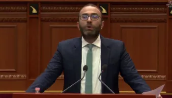 “Doni të fshini opozitën nga Kuvendi”, Bardhi tek “Etika”: Të shtyhet mbledhja