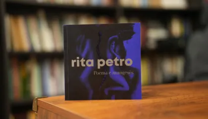 Donika Dabishevci: Poema e mungesës / Rikonfigurimi i subjektivitetit përmes dashurisë