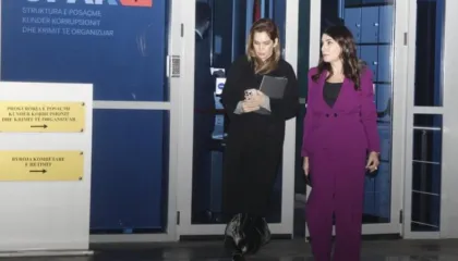 Dosja e SPAK për AKSHI, 10 milionë euro në tre vjet për çokollata e biskota