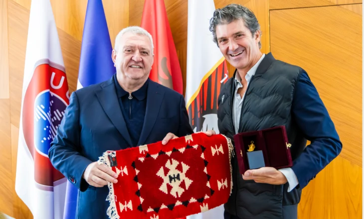 Duka pret në takim CEO-n e kompanisë Macron, Xhanluka Pavanelo