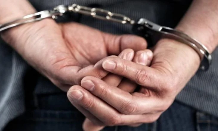 Durrës, marinari ra në kontakt me energjinë elektrike dhe humbi jetën/ Arrestohen kapiteni dhe inxhinieri i anijes