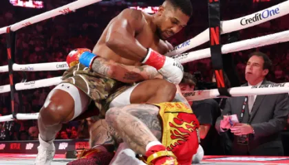 Dyshime të forta për kurdisjen e superndeshjes së boksit Joshua-Jake Paul, avokatët përgatisin padinë