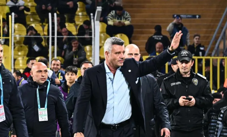 E bujshme në Turqi! Arrestohet presidenti i Fenerbahçes, në mostrat e marra nga flokët e tij u gjetën gjurmë kokaine
