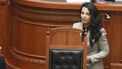 E enjtja ndez politikën: Shabani përballet me PD, Meta flet për 21 janarin, Balluku dhe Karçanaj në GJKKO