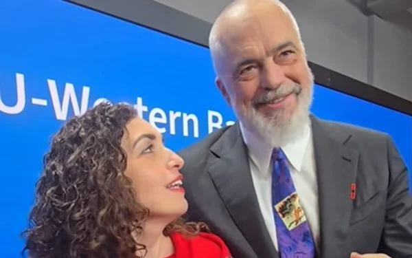 E ku ka marrë të tilla vlerësime në publik Vjosa Osmani…?!