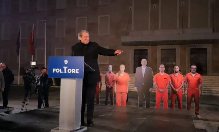 “E nisim vitin me protesta”, Berisha paralajmëron vijimin e “Foltoreve”: Ky regjim po shkërmoqet