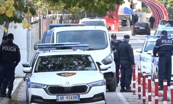 E rëndë në kryeqytet/ I moshuari gjendet i pajetë në kanalin me ujë te Bulevardi i Ri, ja çfarë dyshohet