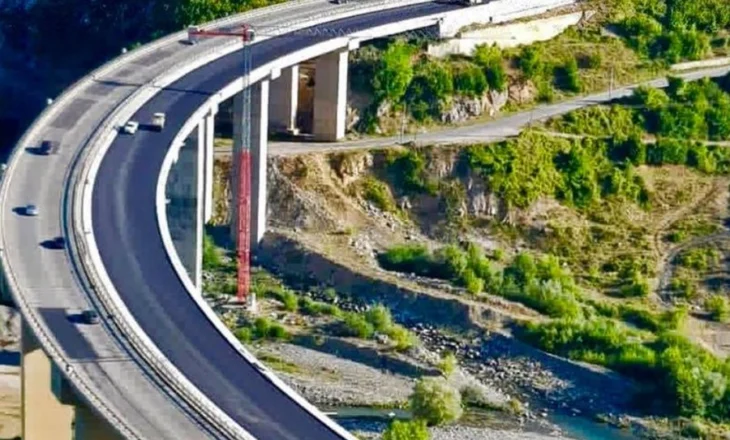 E rëndë në Mat, hidhet nga ura 150 metra 39-vjeçari. Viktima, nip i Nehat Kullës