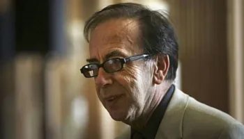 “E shkruar më 31 dhjetor”, poezia e njohur e Ismail Kadaresë