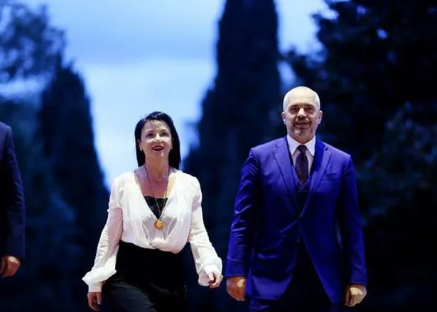 Edi Rama: Linda më ka dhënë mundësinë që ta shoh veten vazhdimisht nga një këndvështrim tjetër…