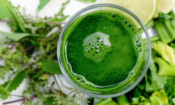 Efektiv për tensionin e gjakut, ja çfarë ndodh me trupin tuaj nëse e pini këtë lëng çdo ditë