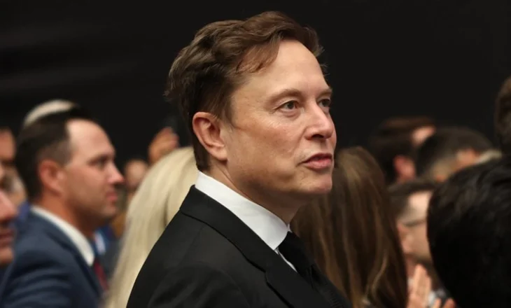 Elon Musk mbetet në krye, por themeluesit e Google shënojnë fitimet më të mëdha