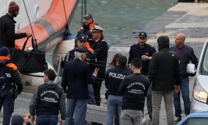 Emigrantët: Këshilli i BE miraton propozimin për vendet e treta të sigurta! Qendra në Shqipëri drejt zhbllokimit