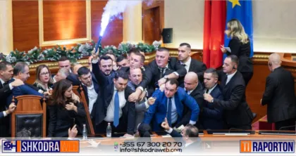 EMRAT – Përplasjet dhe tensionet në Kuvend, Grupi i PS kërkon përjashtimin deri në 2 muaj të deputetëve demokrat