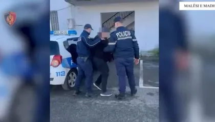 EMRI/ Mbolli qindra rrënjë kanabisi, arrestohet 57-vjeçari në Malësinë e Madhe