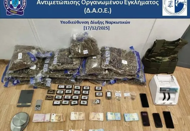 EMRI+FOTO/ Goditet banda e drogës në Greqi, mes tyre edhe një këngëtar nga Tepelena