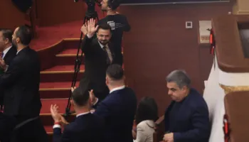 Endrit Shabani u betua sot si Avokat i Popullit, PD mbledh firmat për ta çuar çështjen në Kushtetuese