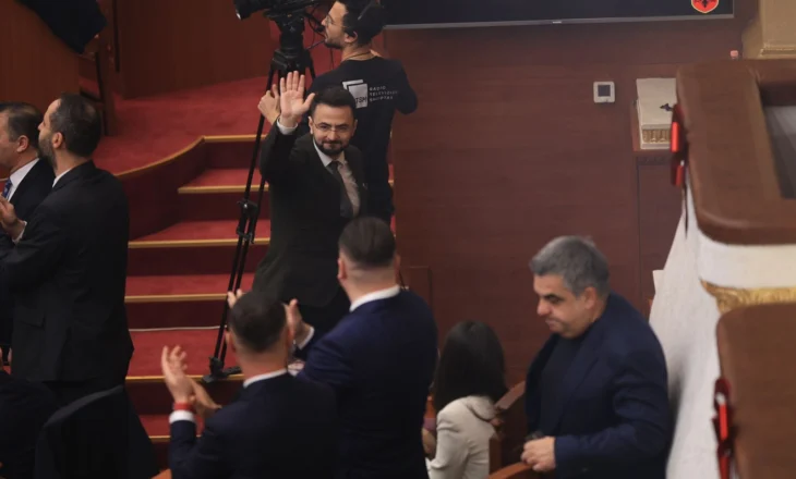 Endrit Shabani u betua sot si Avokat i Popullit, PD mbledh firmat për ta çuar çështjen në Kushtetuese
